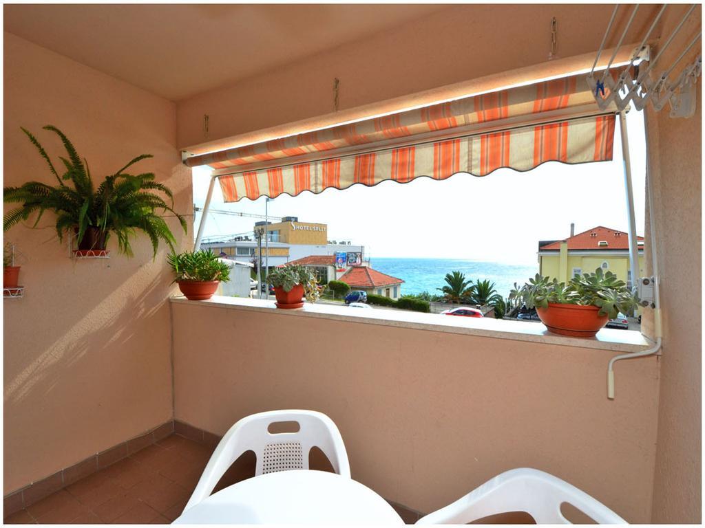 Apartment Laura Ποντστράνα Δωμάτιο φωτογραφία