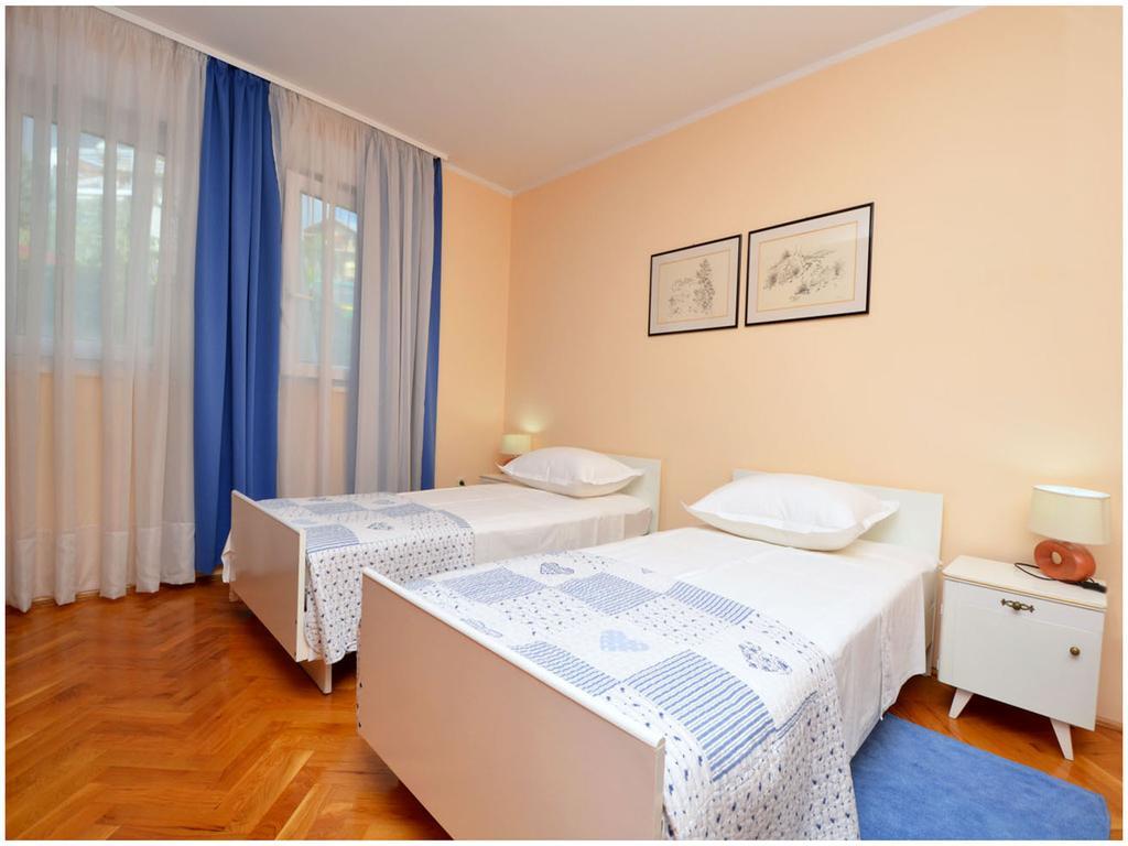 Apartment Laura Ποντστράνα Δωμάτιο φωτογραφία