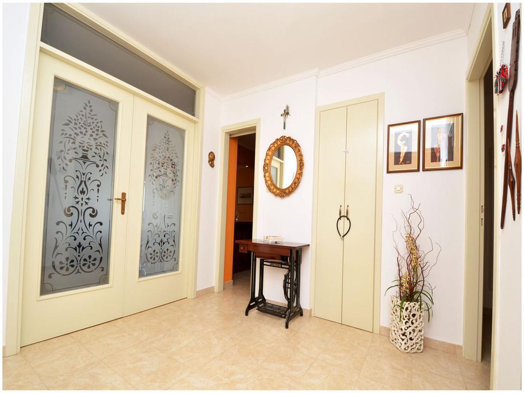 Apartment Laura Ποντστράνα Δωμάτιο φωτογραφία